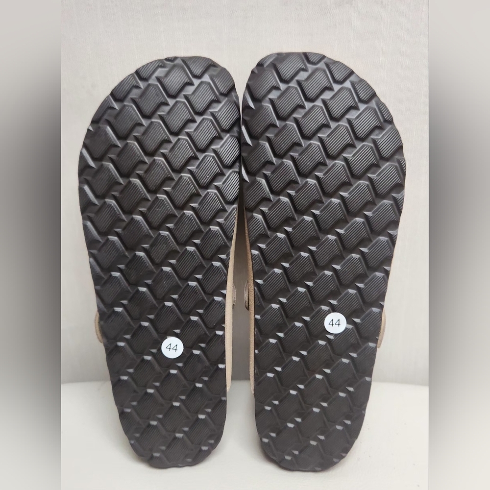 KIDMI Women's Tan Slip-On Shoes - Picture 4 of 7
